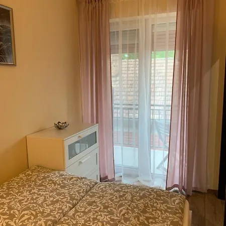 Mia Apartman